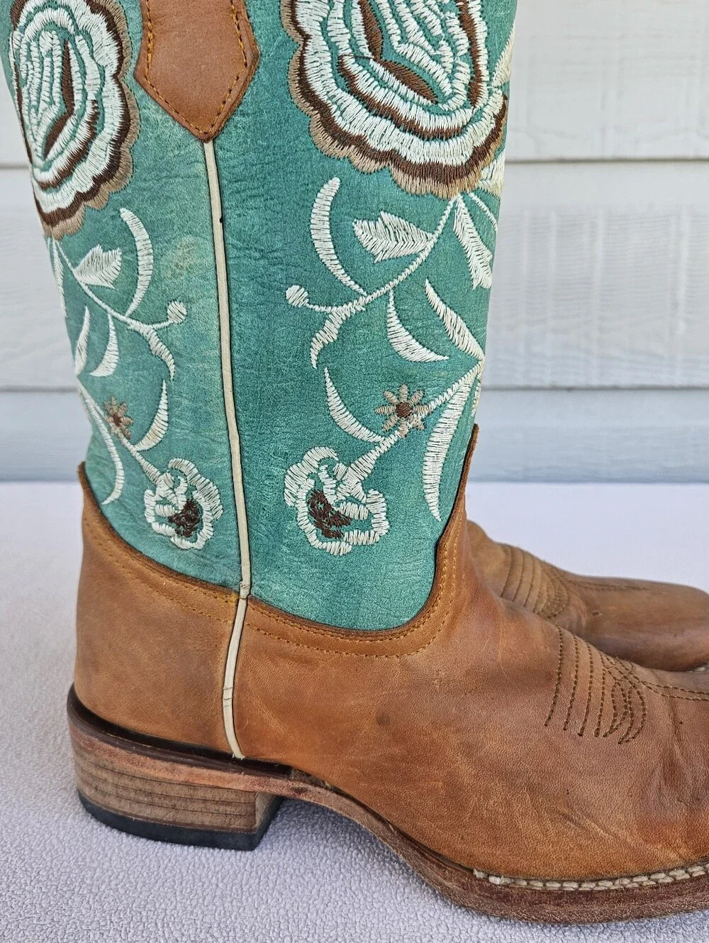 Circle G by Corral Honey Turquoise Flower Western Boot Girl Youth SZ 4 Leather